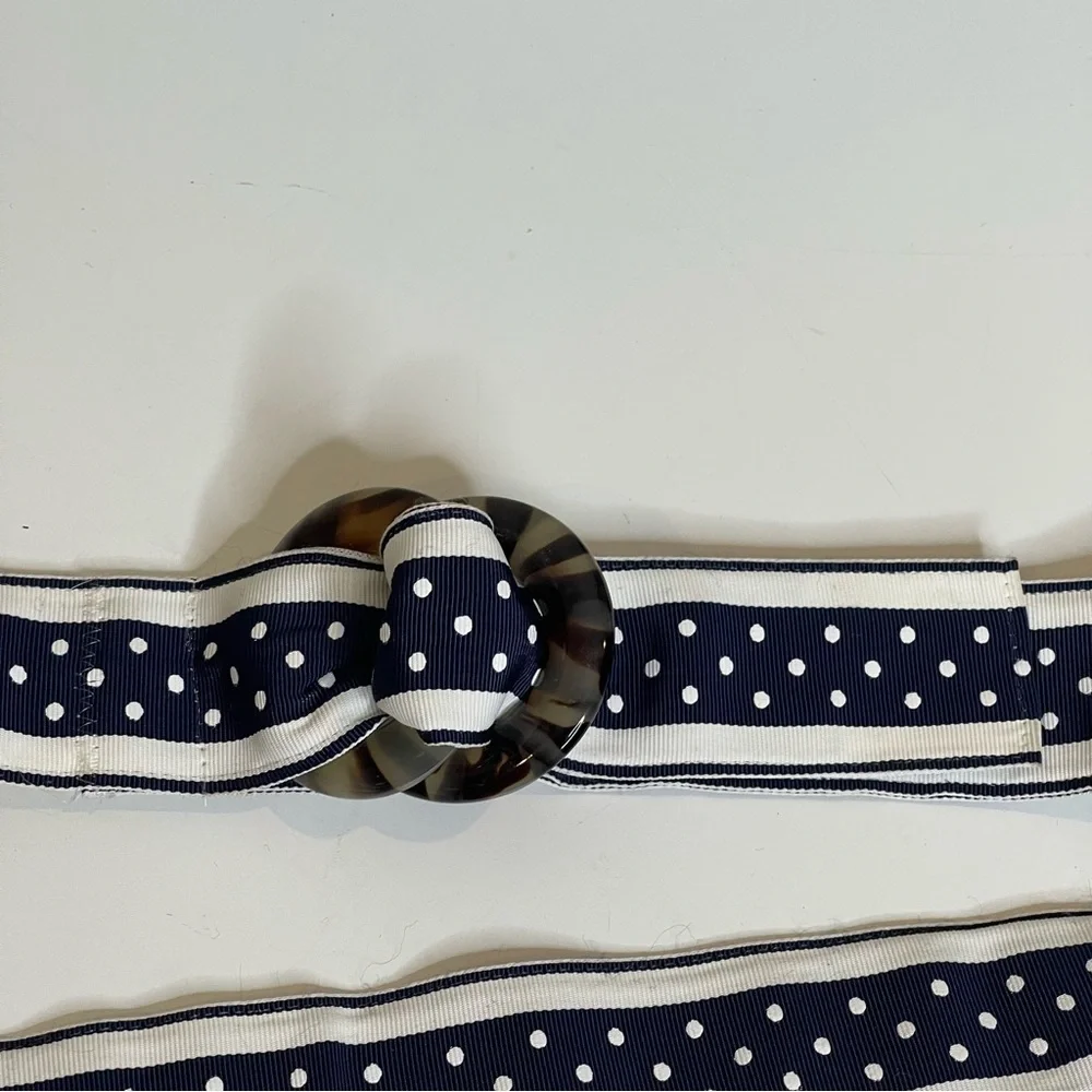 queen bea studio euc blue